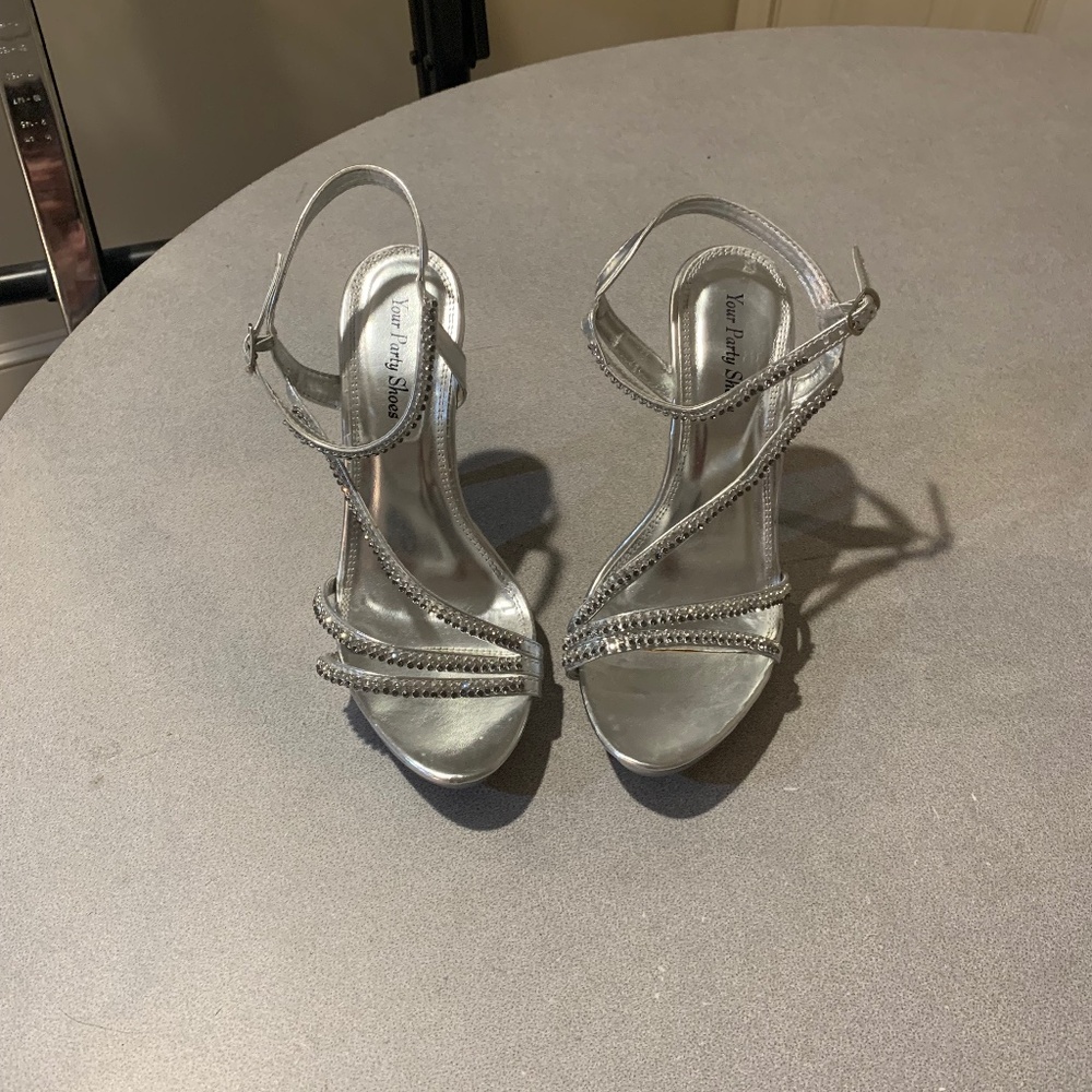 Your Party Shoes Silver/Rhinestone Strappy Platform High Sandals sz 8.5